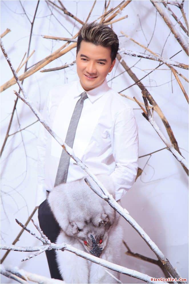 Ca si Dam Vinh Hung (2)