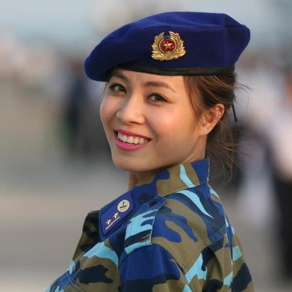 MC Hoang Linh (1)