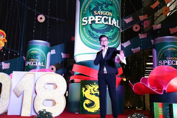 Á Châu cung cấp Mc dẫn chương trình tiệc tất niên cuối năm SAIGON SPECIAL