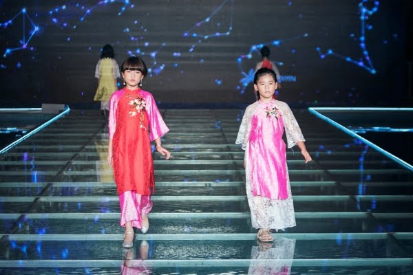 Á Châu cung cấp người mẫu nhí biểu diễn catwalk chuyên nghiệp