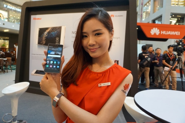 Á Châu cung cấp PG triển lãm, hội chợ điện thoại thông minh Huawei