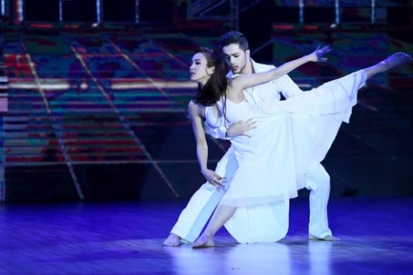 Á Châu cung cấp nhóm múa hiện đại phục vụ biểu diễn các sân khấu sự kiện