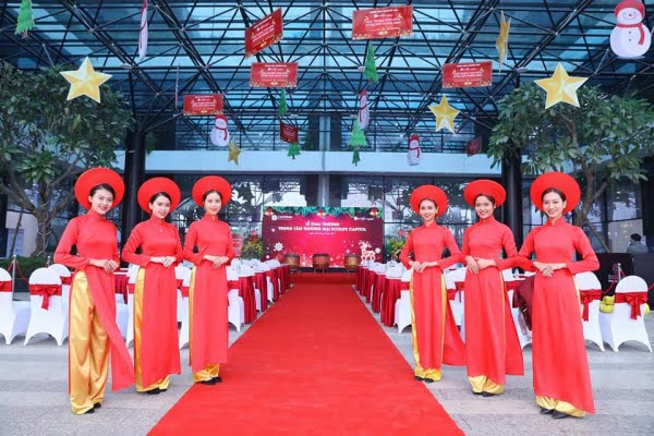 Lễ tân chuyên nghiệp, yếu tố thành công của mọi sự kiện