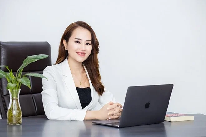 Á Châu Media mang đến cho các doanh nhân những shoot hình chất lượng nhất